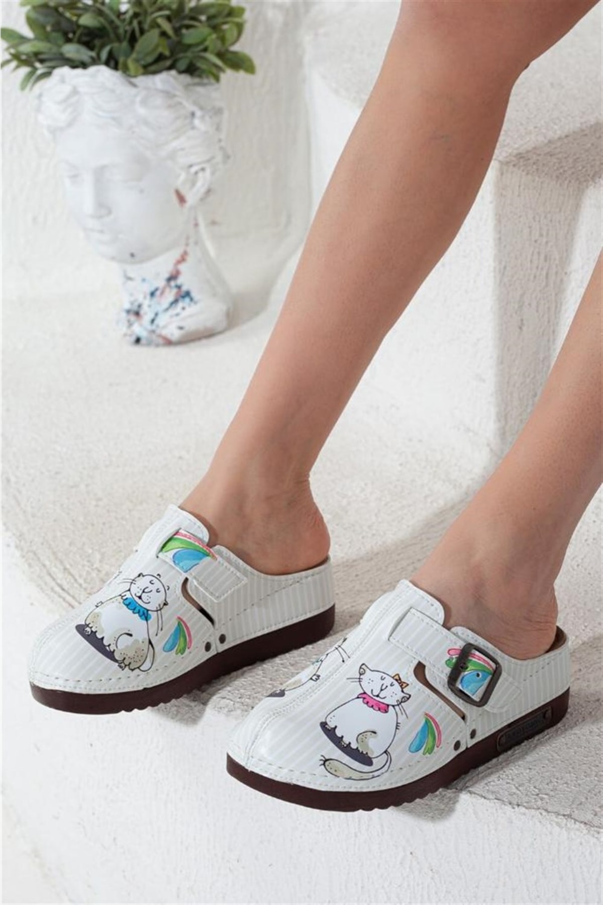 Orthopedic, Anatomical, Perforated, Soft Sole, Cat Doctor, Nurse, Daily Walking Slippers Woman