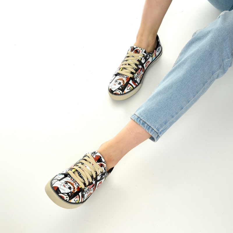 MAGAZINE THEMED WOMEN'S SNEAKERS SHOES